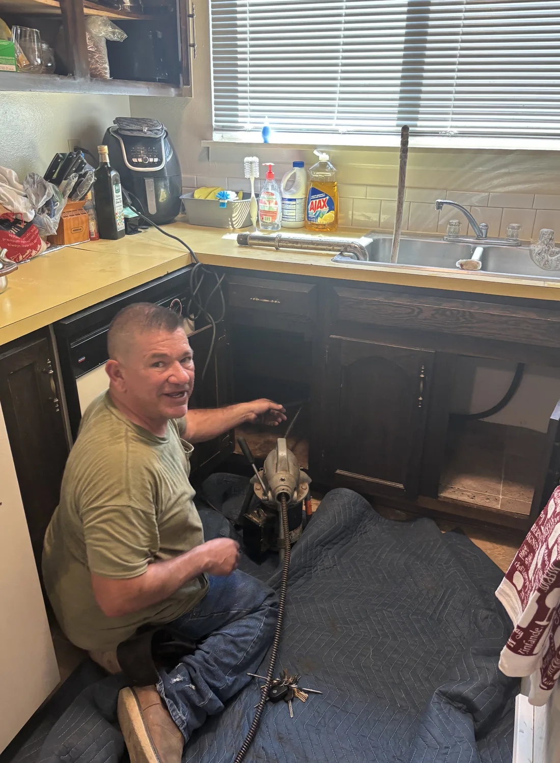Drain Cleaning Equipment Professional drain cleaning equipment in use